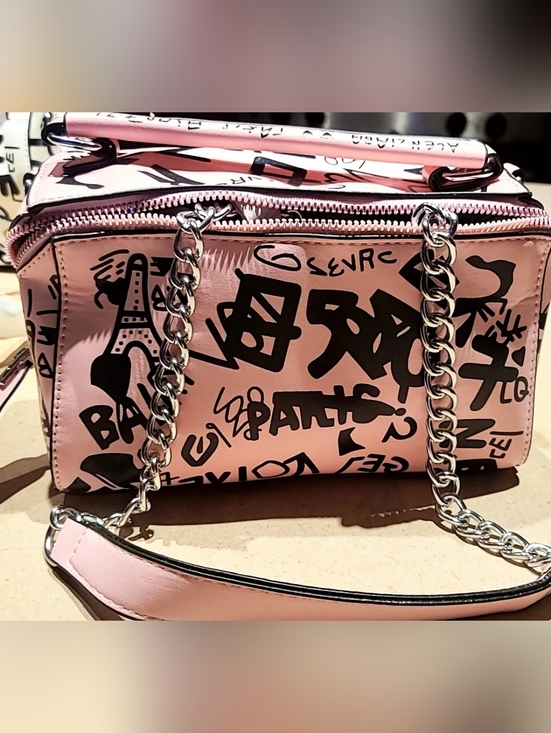 None Handbags - Graffiti Print Pink Chain Crossbody Bag